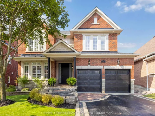 12 Branthaven Ct, Whitby, ON L1M 0B2