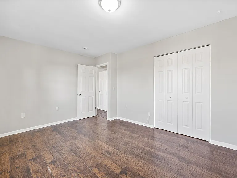 64 Savin Park — Photo 11