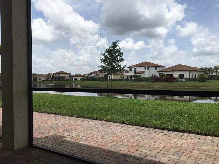 5027 Milano St — Photo 33