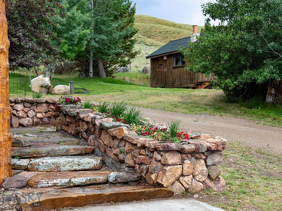 7th image of this home