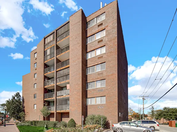 11 W Green St APT 606, Bensenville, IL 60106