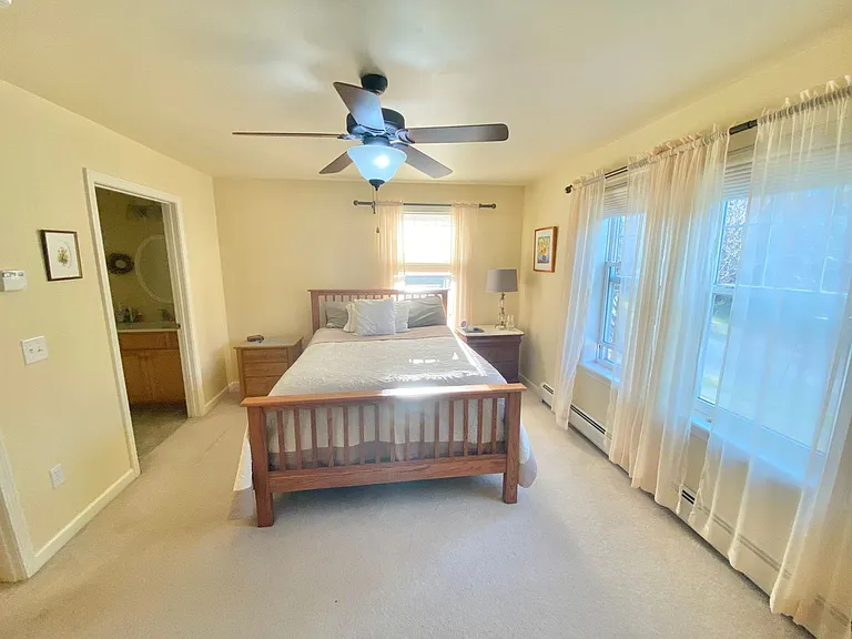 22 Irene Ave — Photo 10