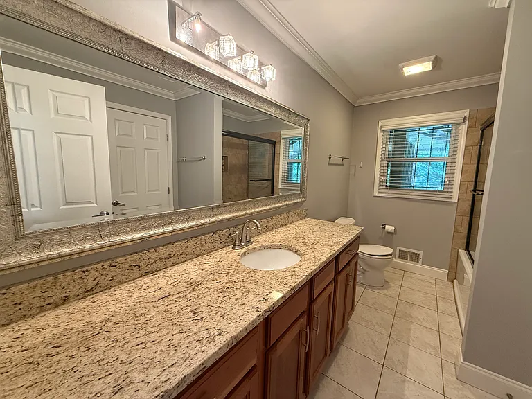 999 Payton Way — Photo 12