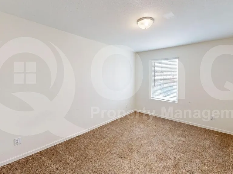 708 Bois D Arc Ln — Photo 15