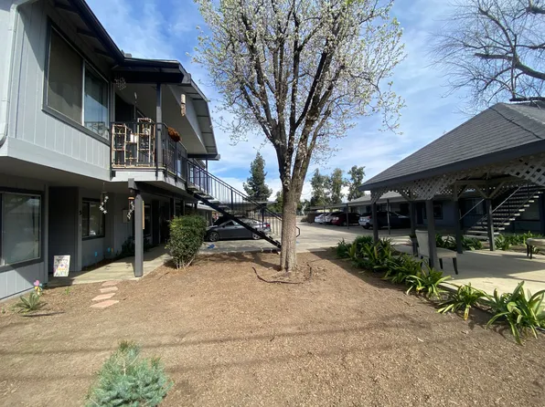 3880, 701-703 E Noble Ave #7, Visalia, CA 93277