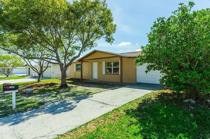 3 bed, 1150 sqft, $1,550 — Photo 2