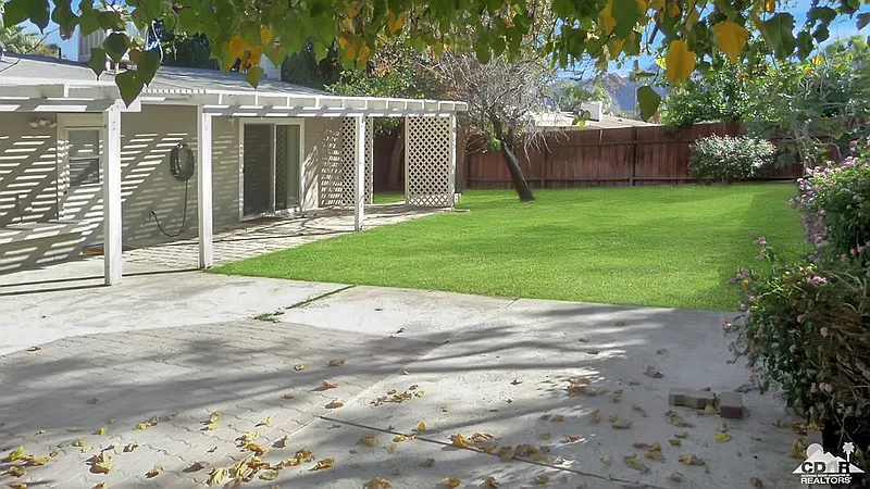 3 bed, 2.0 bath, 1350 sqft, $2,695 — Photo 4