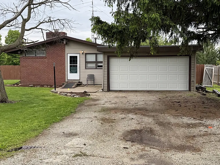 101 McKinley Cir — Photo 1
