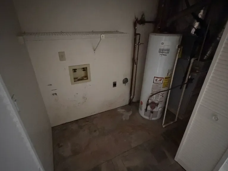 Long Beach Cir — Photo 11