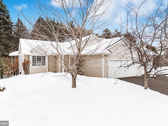 3rd image of 327 Parkview Ln S