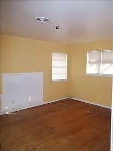 3rd image of 1879 Riverway Cir