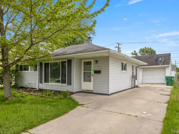 29479 Florence St, Garden City, MI 48135