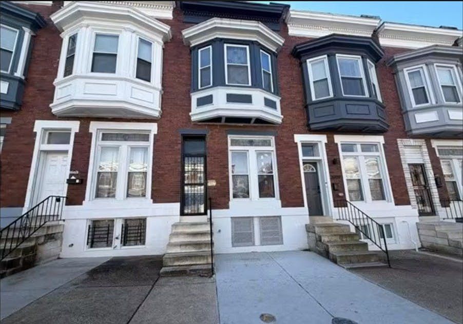 1st image of 2007 W Saratoga St