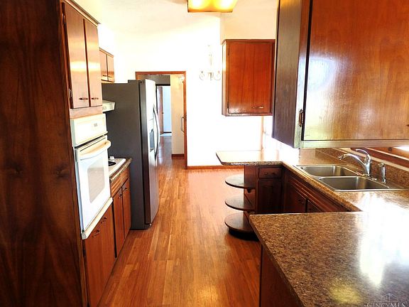4th image of 114 Sherwood Dr