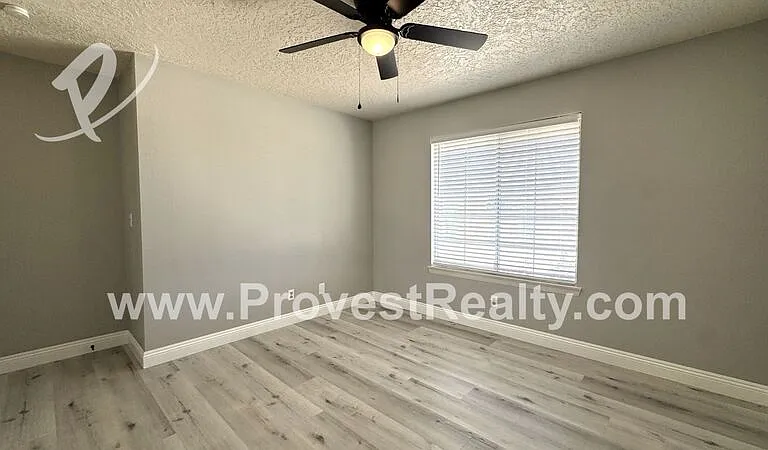 13858 Rincon Rd — Photo 11
