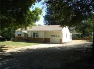 1403 S Northern Blvd, Independence, MO 64052