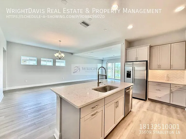 35609 Stapleton St — Photo 11
