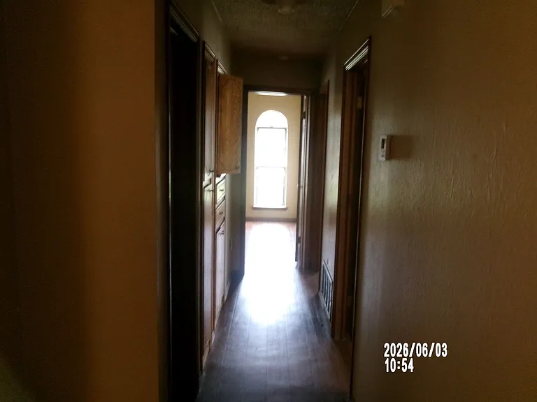 4639 SE Brighton Pl — Photo 8