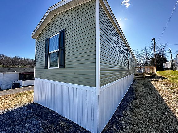 3rd image of 359 Barnett Dr Lot 5