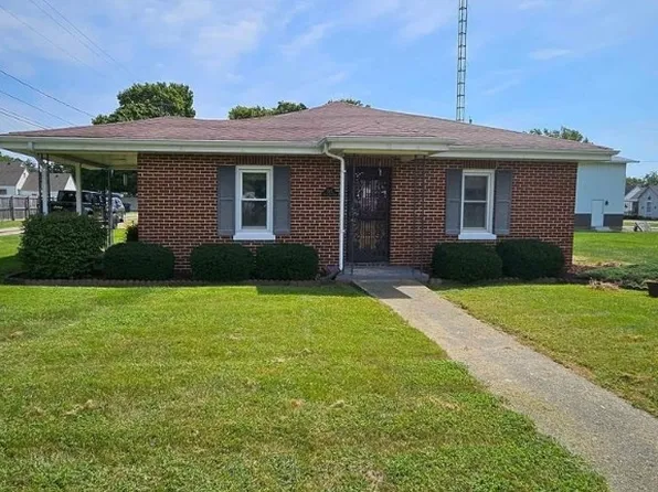 115 S New York St, Chrisman, IL 61924