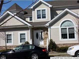 44 Tiller Ct, Staten Island, NY