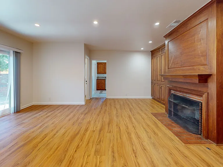 2037 Sinaloa Ave — Photo 2