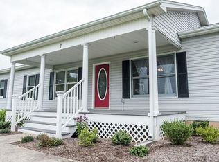 7 Holly Springs Dr, Louisa, VA 23093