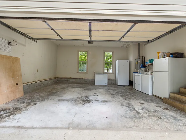 1343 Cason Trl — Photo 28