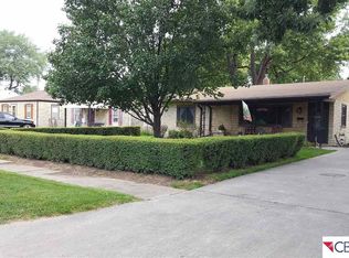 4104 V St, Omaha, NE 68107