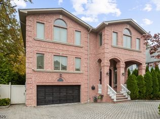 133 Bridle Way, Fort Lee, NJ 07024