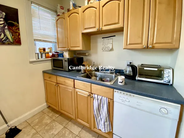 3 Oswald St, Roxbury Crossing, MA