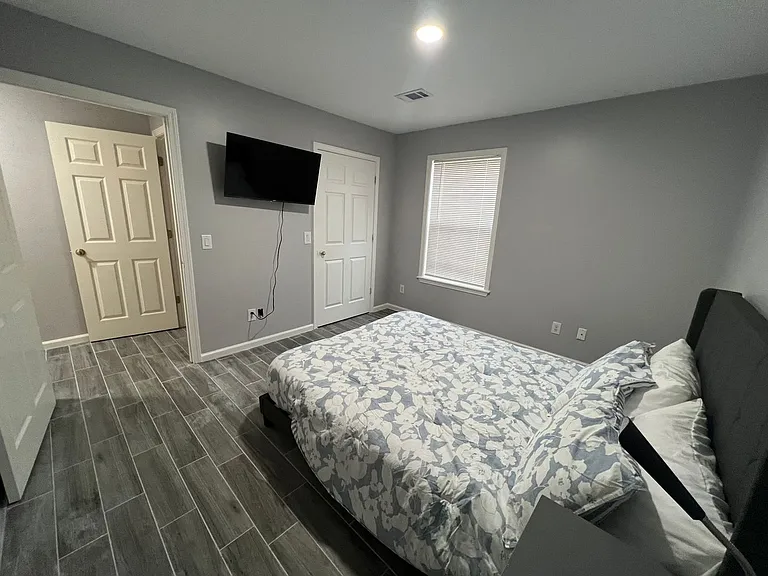 10120 Sunlight Dr — Photo 20