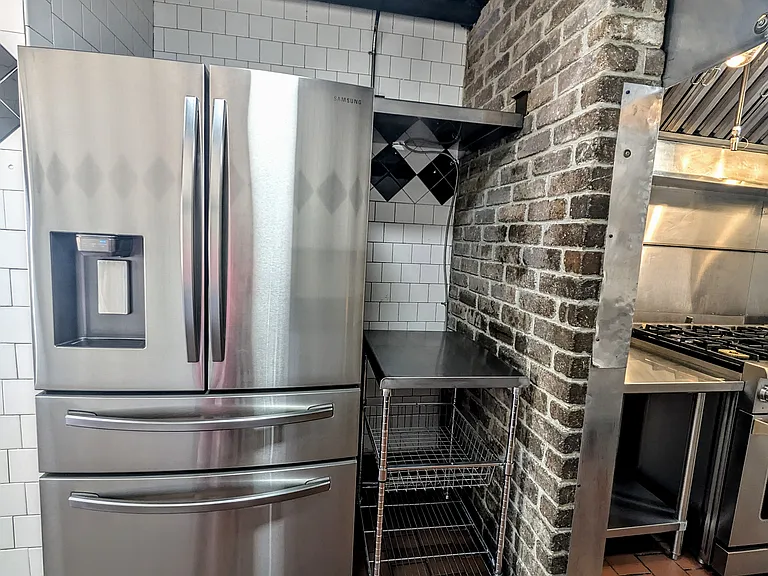 French door refrigerator & stainless table