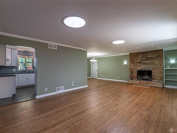 2nd image of 3164 Butternut Dr