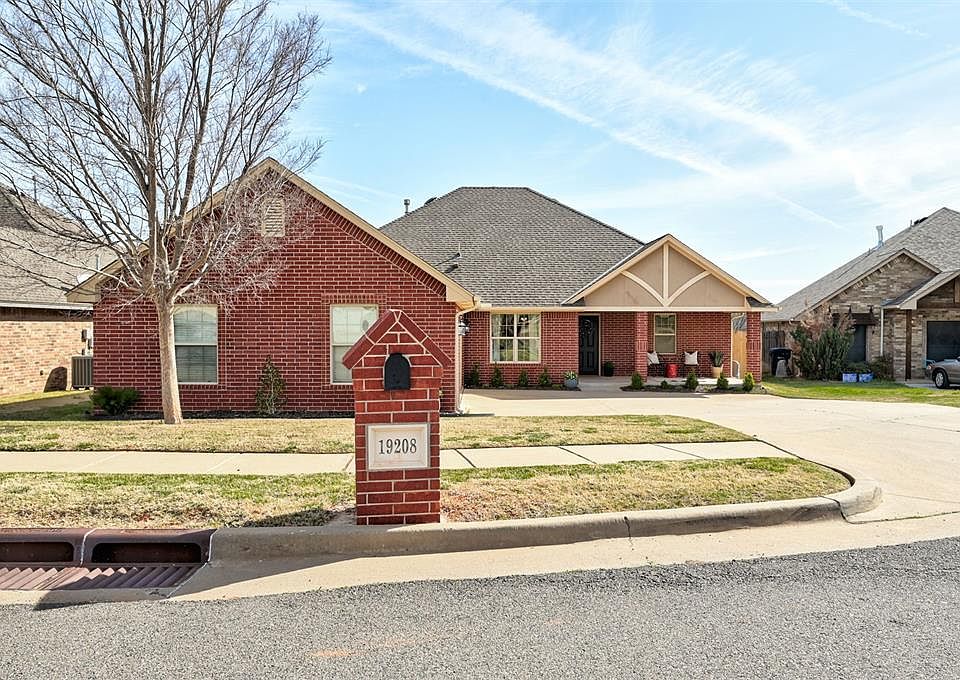 1st image of 19208 Blossom Ct