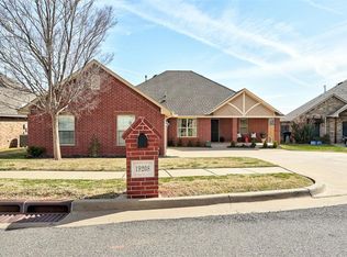 19208 Blossom Ct, Edmond, OK 73012