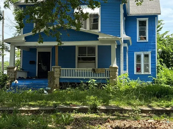 306 SW Tyler St, Topeka, KS 66603