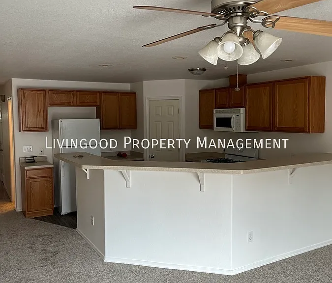 2930 Main St #102 — Photo 5