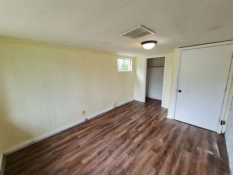 1220 Lynwood Dr — Photo 34
