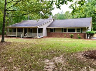 106 Carriage Ct, Greenwood, SC 29646