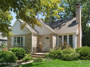 1205 Hutchings Ave, Glenview, IL 60025