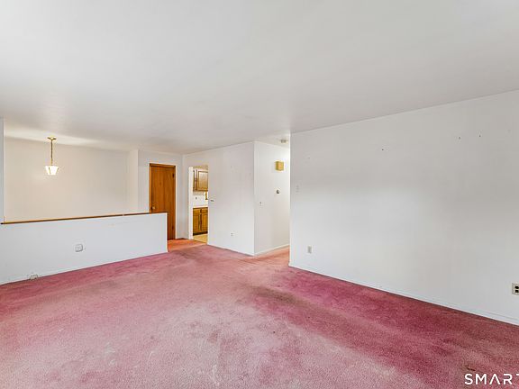 5th image of 10 Purcell Drive