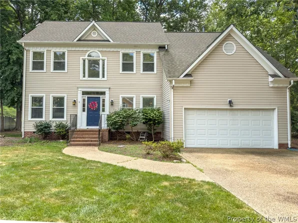 302 Champions Path, Yorktown, VA 23693