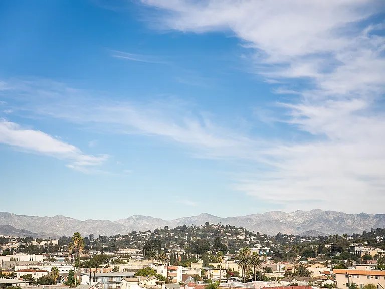 Stunning Hollywood Sign Views