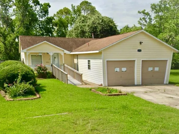 1716 Rosalee St, La Marque, TX 77568