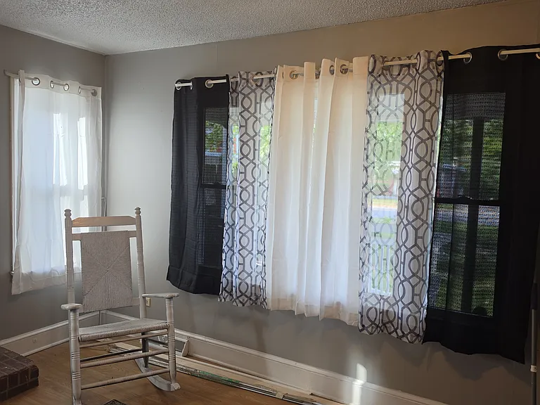 450 Main St #1 — Photo 5