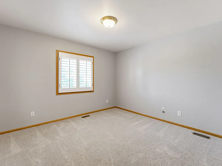 2313 Timber Creek Dr — Photo 18