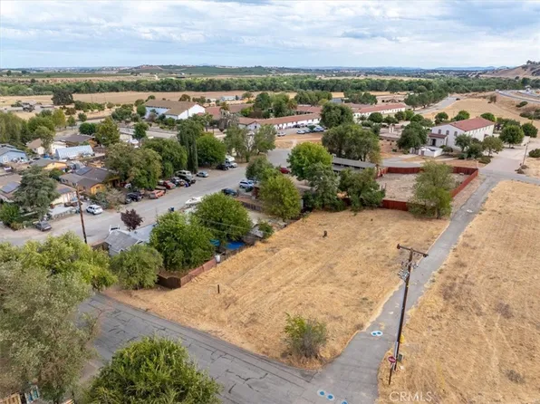 238 9th St #1, San Miguel, CA 93451