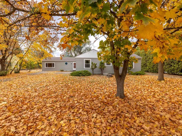 523 N Adams Rd, Spokane, WA 99216