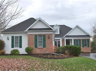 38 Nobleman Ct, Fairport, NY 14450